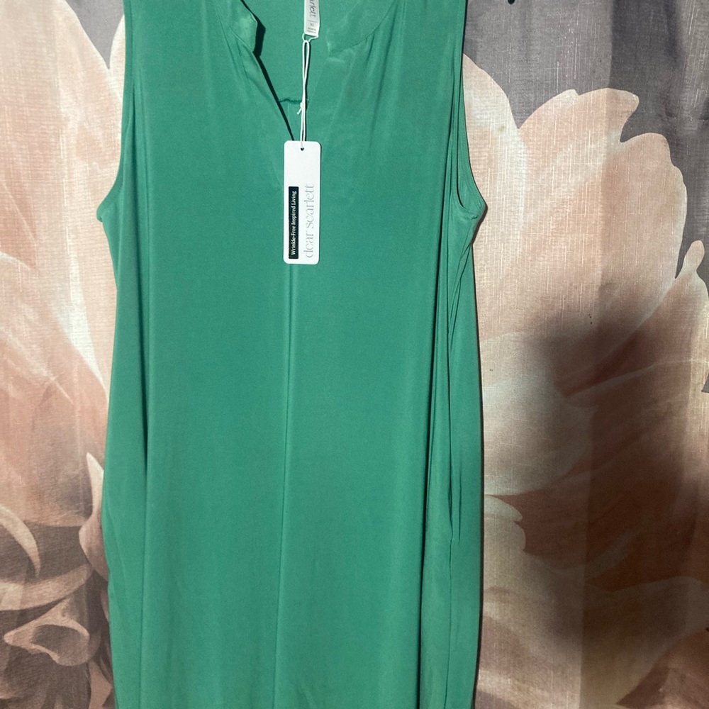 Chic Green Sleeveless Midi Dress wrinkle free material